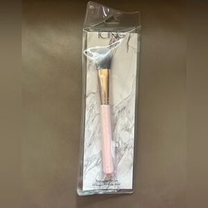 ICING 🤍🩷💛🖤foundation brush.